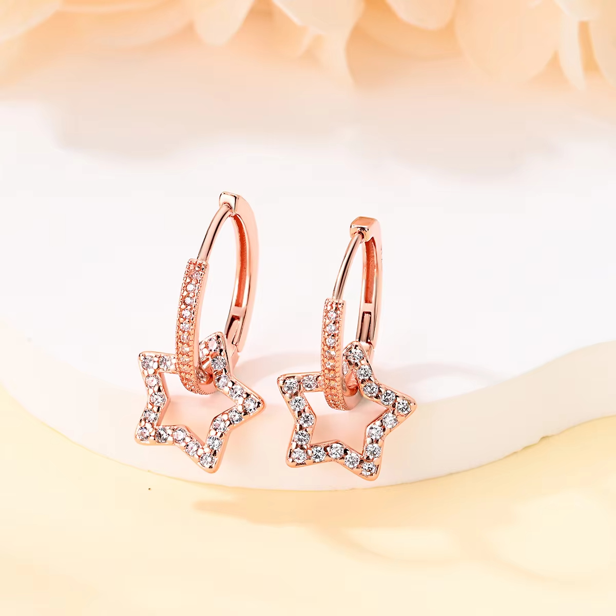 New High-End Temperament Simple Star Shaped Zircon Hoop Earrings 925 Silver Plated Fashion Earrings
