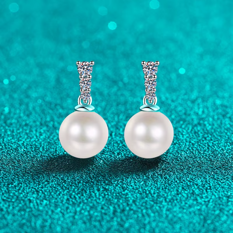 New Light Luxury Women's Design Versatile Pearl Earrings S925 Silver Needle Moissanite Decoration Earrings