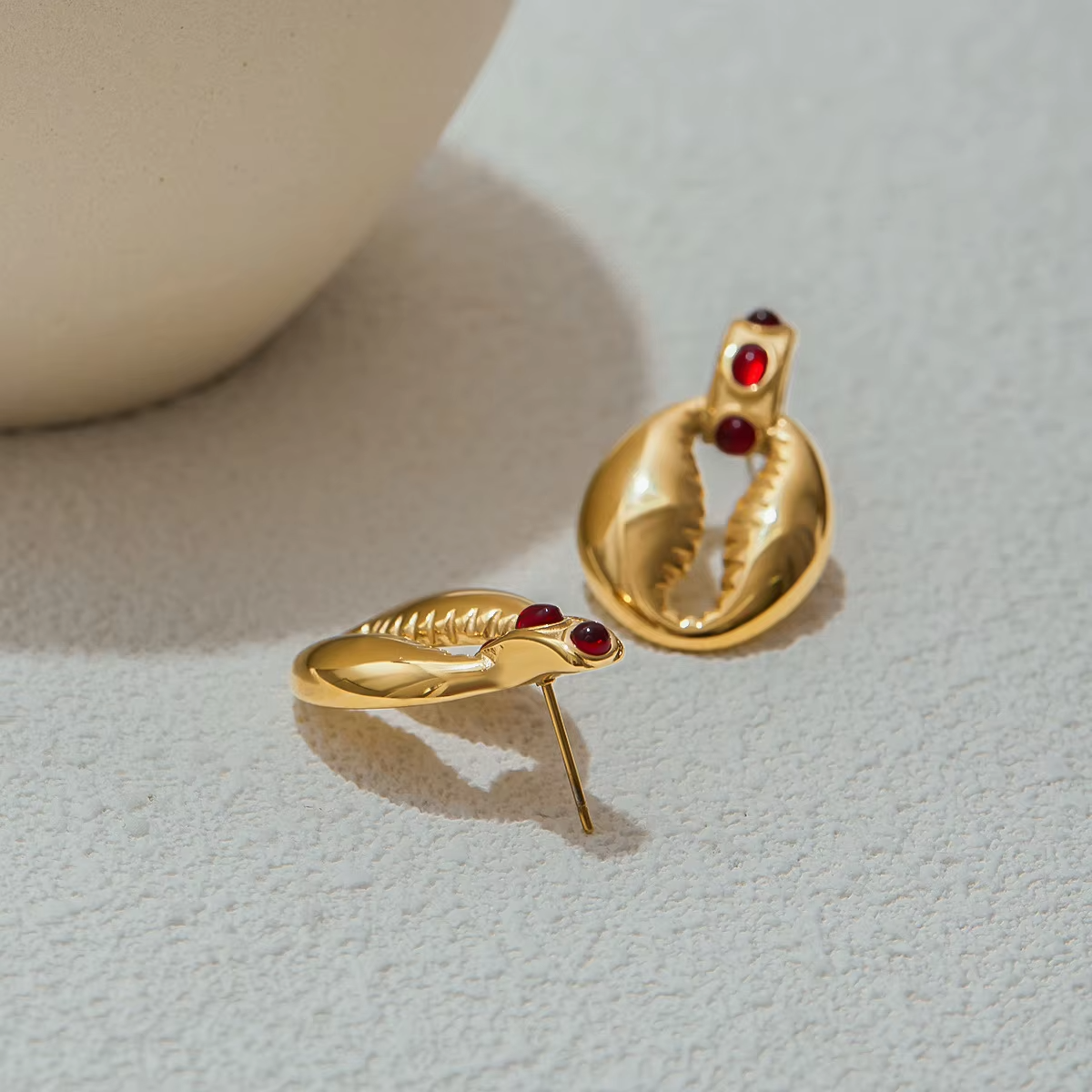 New Stainless Steel Gold-Plated Earrings Elegant Red Zircon Inlaid Earrings, Exquisite Women's Earrings Luxury Fashion Jewelry