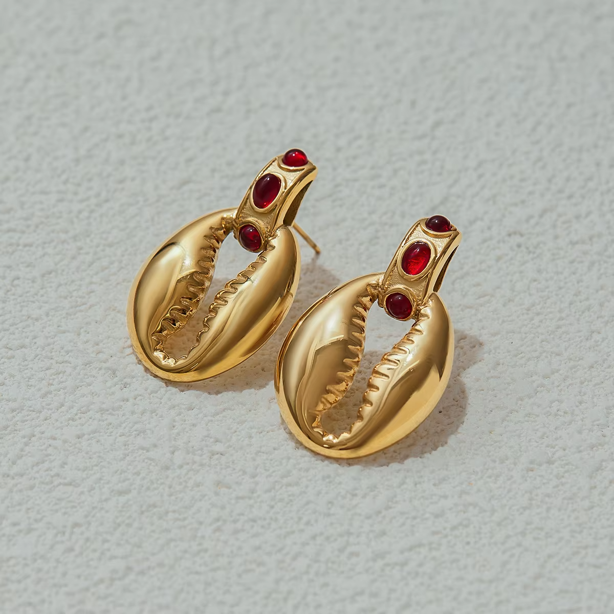 New Stainless Steel Gold-Plated Earrings Elegant Red Zircon Inlaid Earrings, Exquisite Women's Earrings Luxury Fashion Jewelry