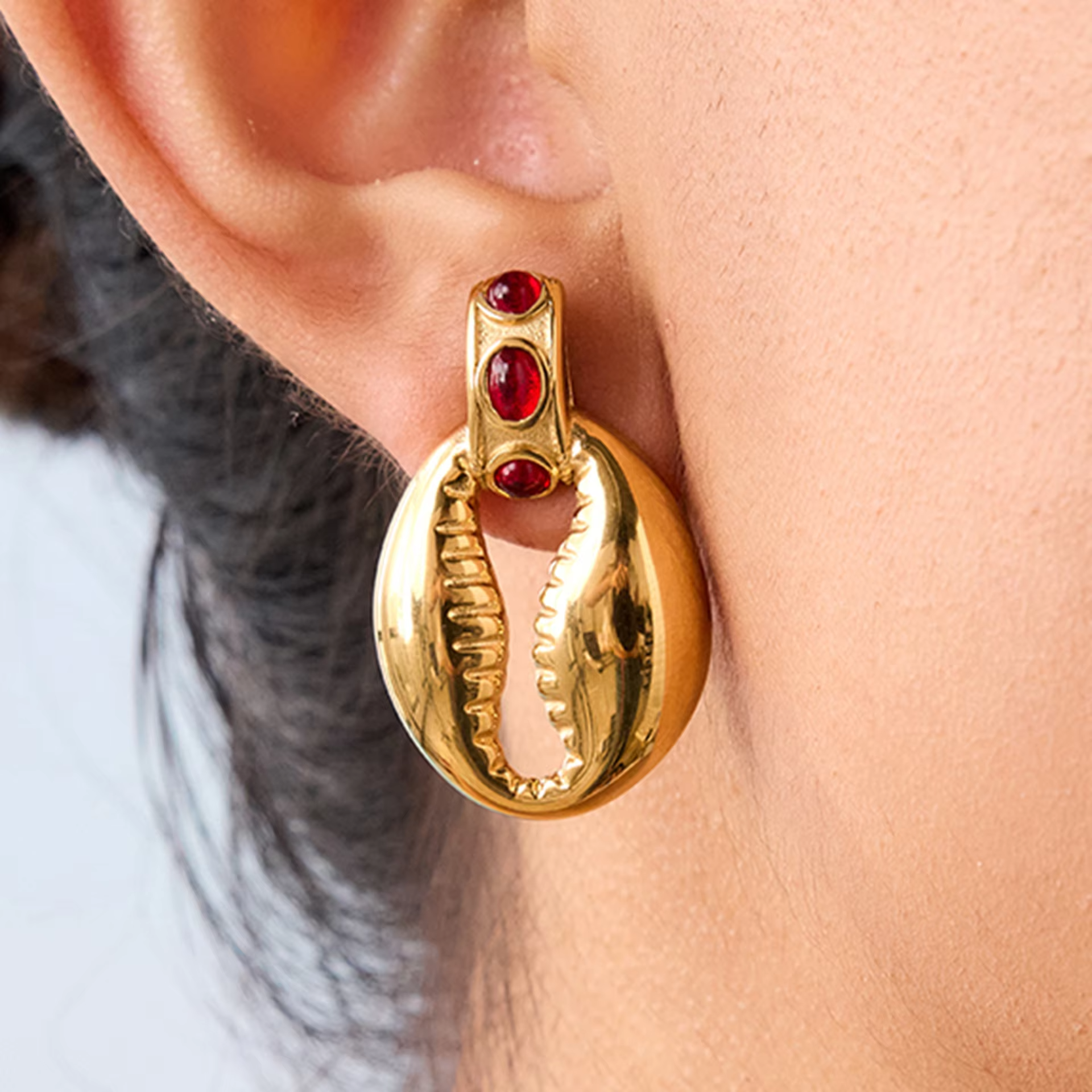 New Stainless Steel Gold-Plated Earrings Elegant Red Zircon Inlaid Earrings, Exquisite Women's Earrings Luxury Fashion Jewelry