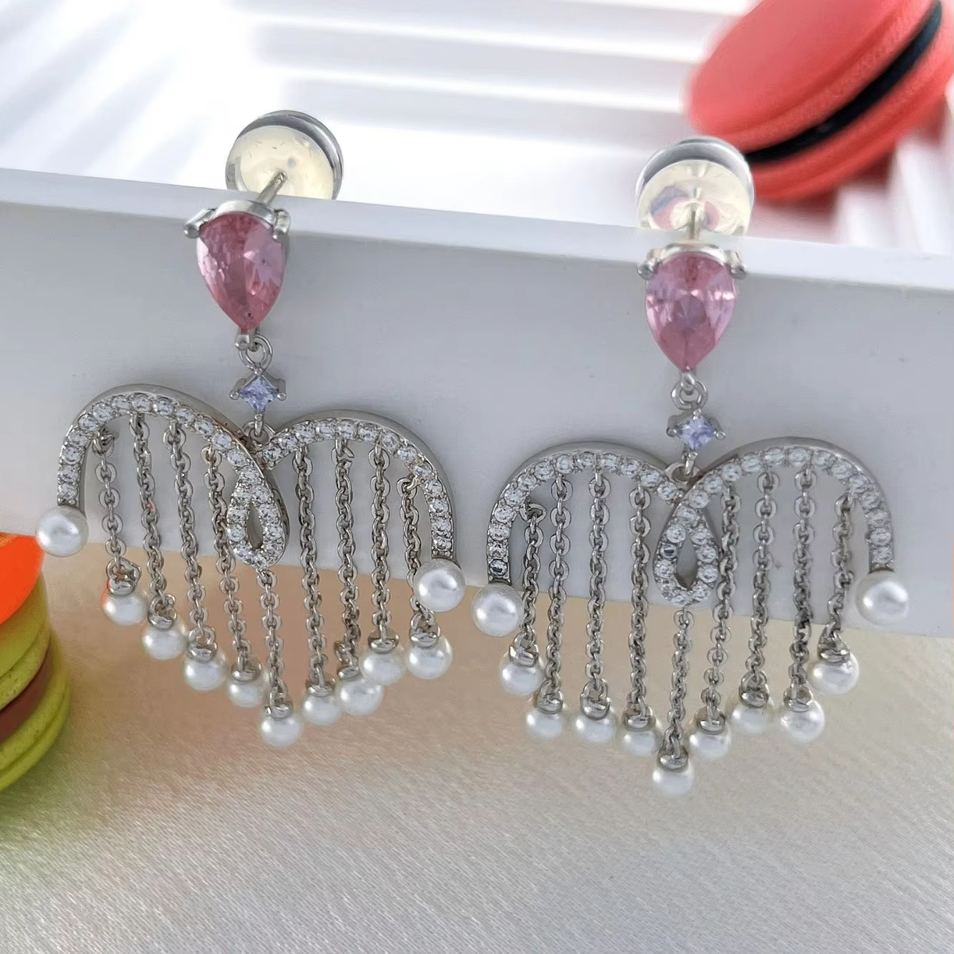 New Stud Earrings with Geometric Pink Zircon Trendy Design Light Luxury High-End Wedding