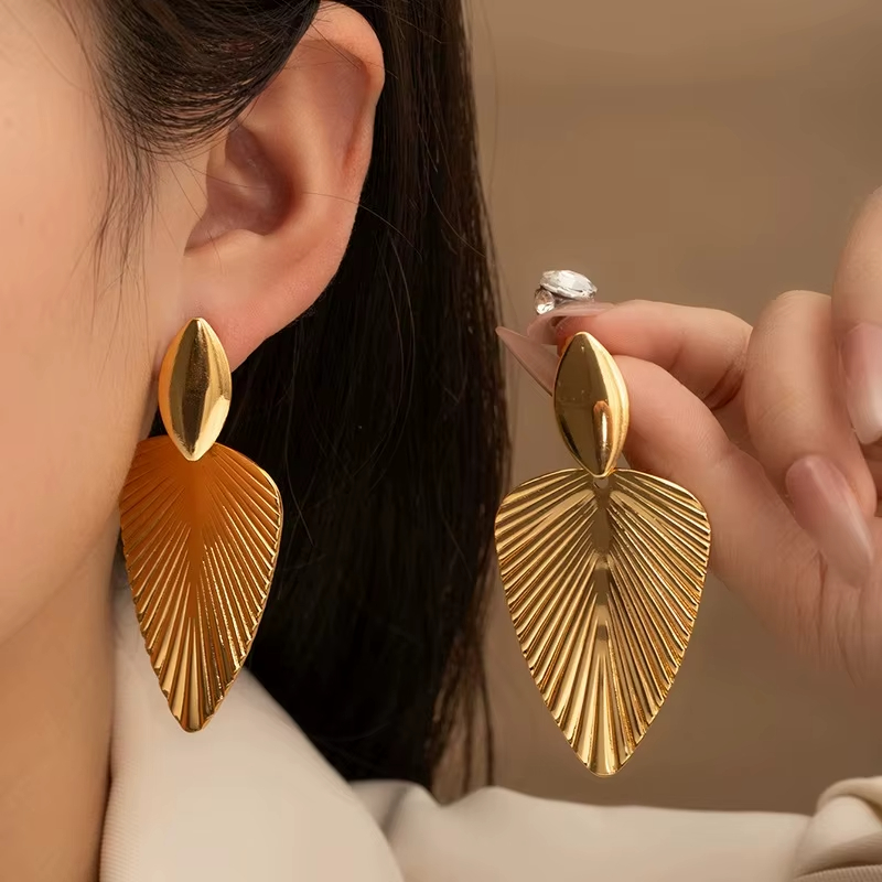 New Trendy Stainless Steel Exaggerated Fashion Creative Leaf Long Drop Earrings for Women