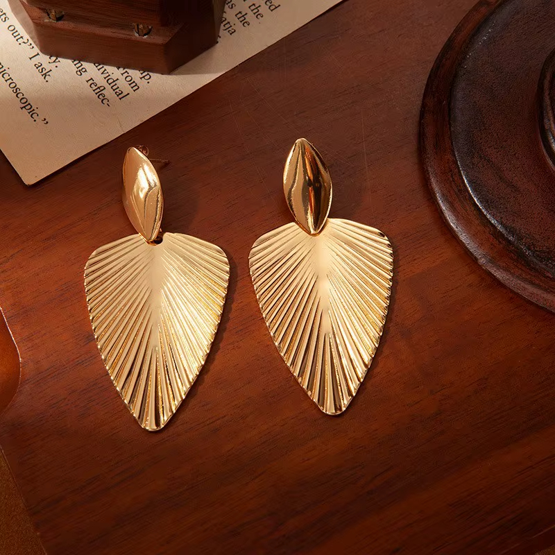 New Trendy Stainless Steel Exaggerated Fashion Creative Leaf Long Drop Earrings for Women