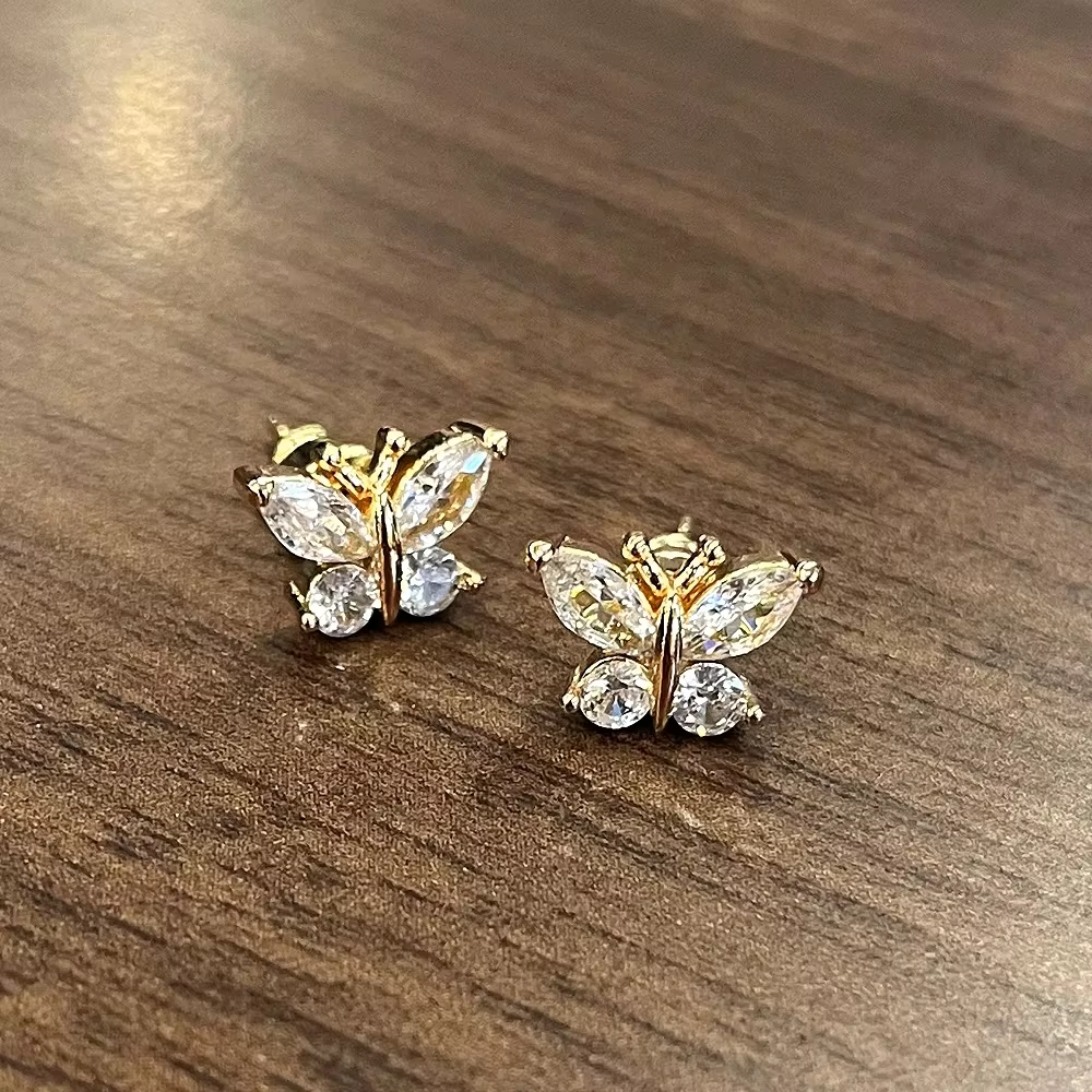 OEM Trendy Cute Butterfly Design Earrings for Bridal Trendy 3A Cubic Zirconia Silver/Gold Plated Stud Earring for Women