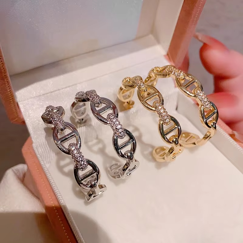 Personalized CZ Huggie Earrings Unisex Pig Nose Hoop Gold Plating Fashionable Geometric Pattern Trendy Brass Jewelry Zircon