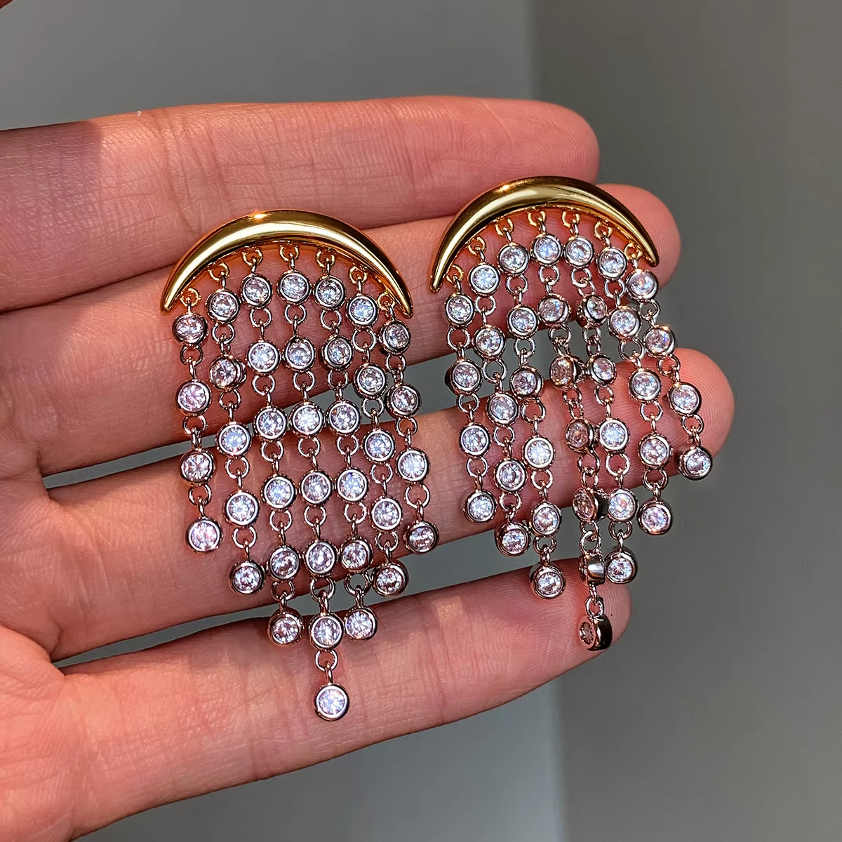 Premium Luxury Brass Plated With 18K Gold and Platinum Zirconia-Studded Fringe Pendant Earrings Women's Jewelry Wholesale