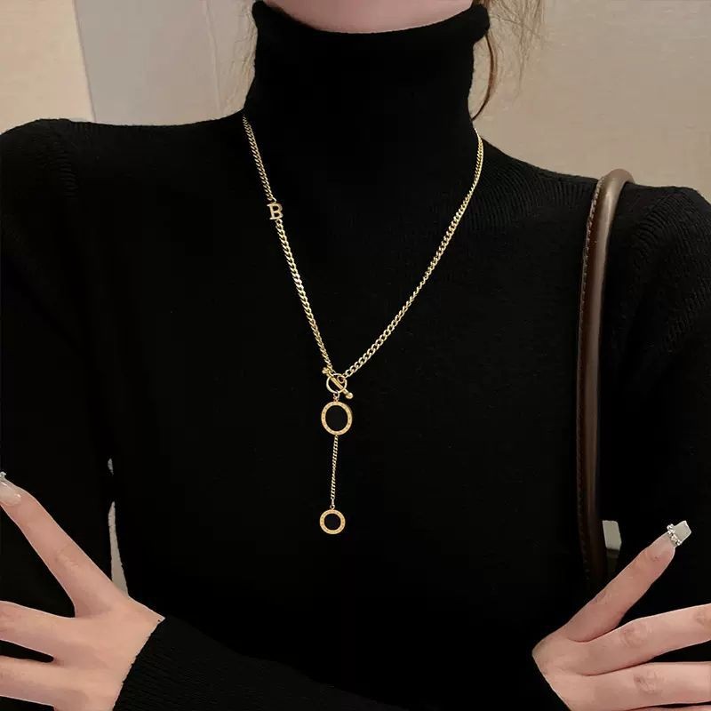 Asymmetrical Black Circle Pendant Necklace – Titanium Steel with Toggle Clasp