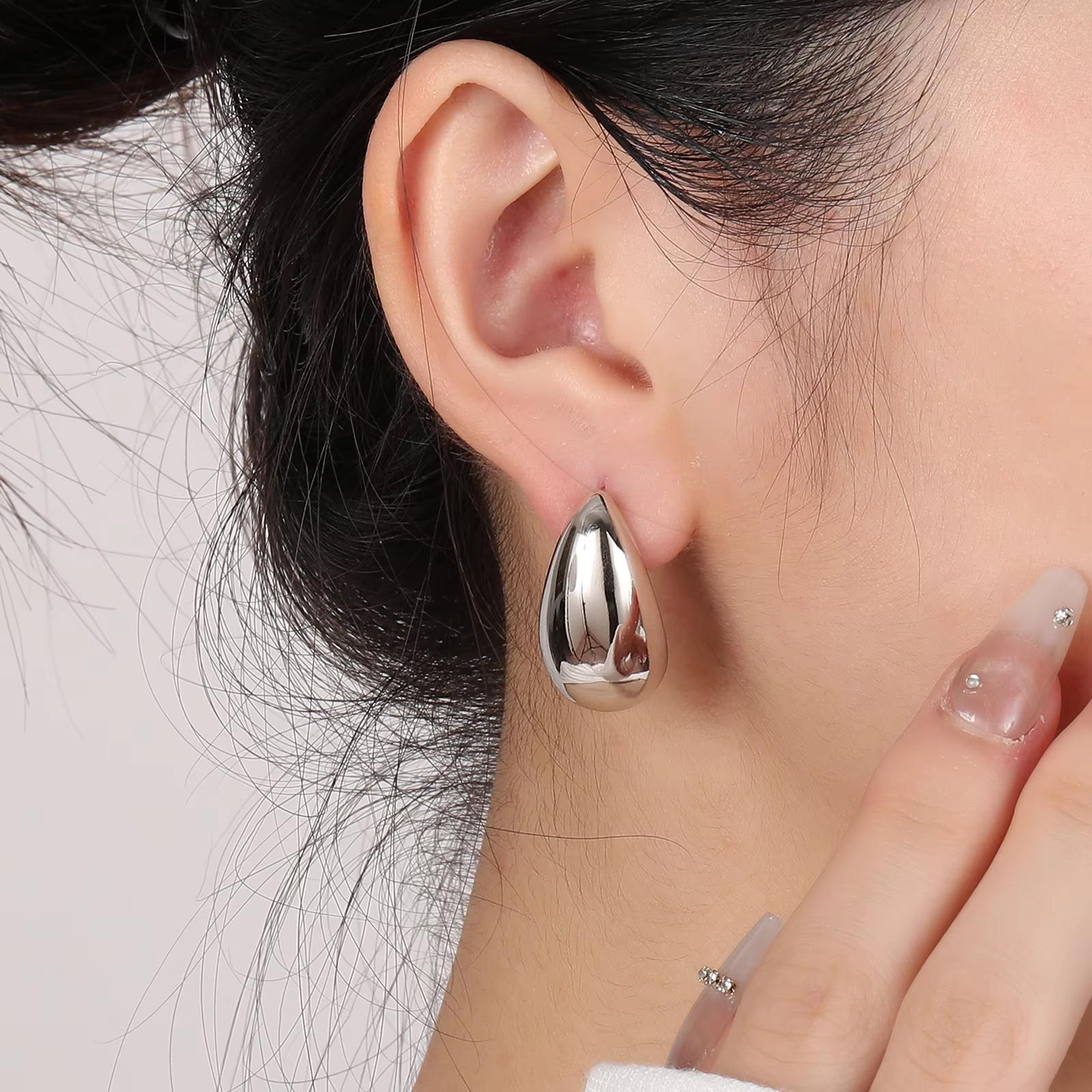 Simple Fashion Earrings No Stone Waterdrop Shape Stud Earring High-Quality Customization logo Jewelry