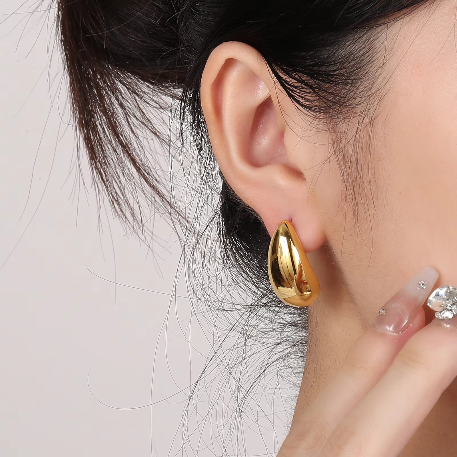 Simple Fashion Earrings No Stone Waterdrop Shape Stud Earring High-Quality Customization logo Jewelry