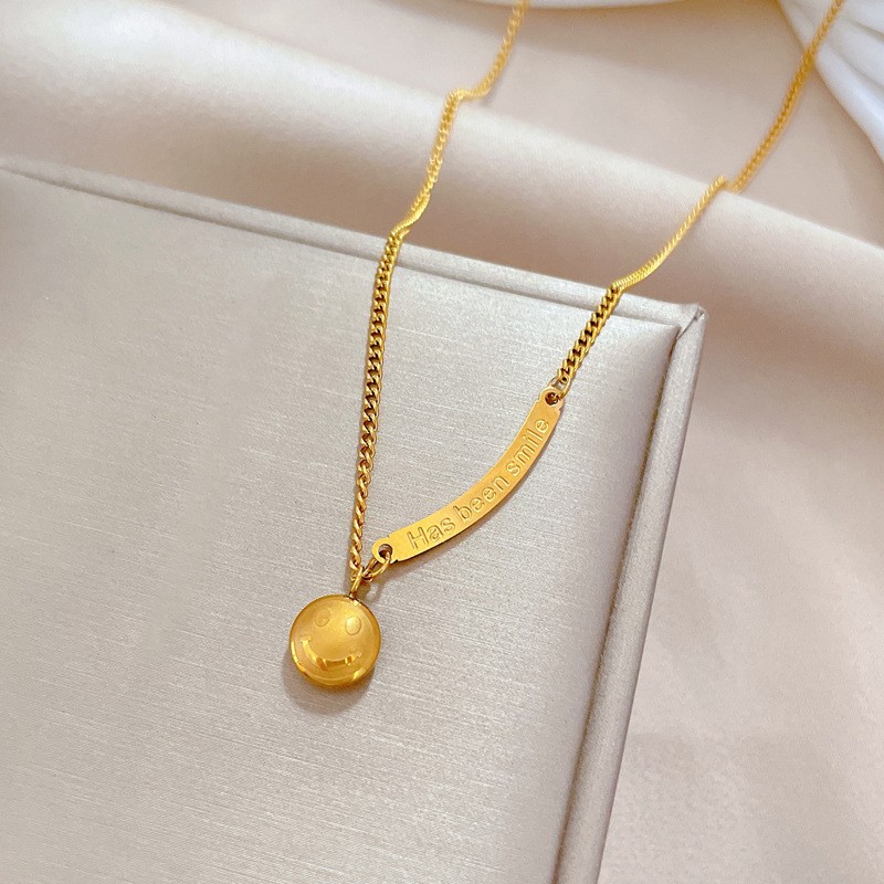 Gold Smiley Face Pendant Titanium Steel Necklace – Trendy Youthful Y2K Jewelry
