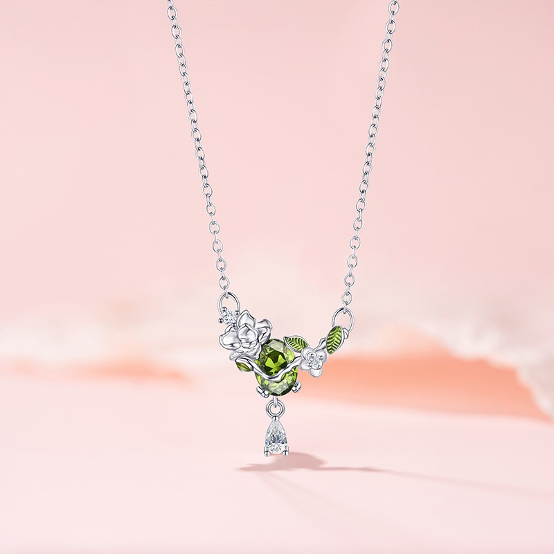 Spring Butterfly Flower Green Zircon Necklace for Women – Elegant Floral Pendant Dainty Stainless Steel O Chain Clavicle Necklace