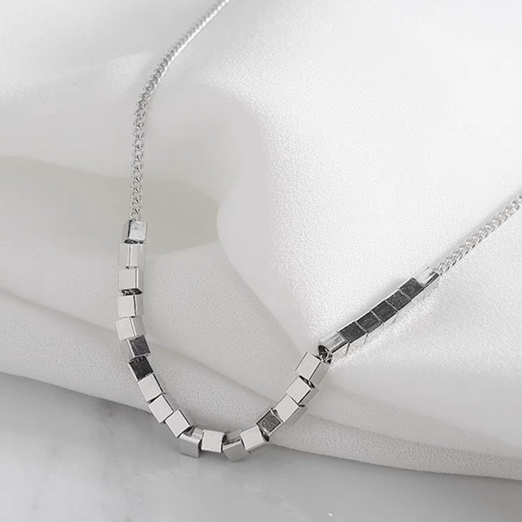 Silver Cube Bead Necklace – Minimalist Titanium Steel Geometric Choker for Men & Women