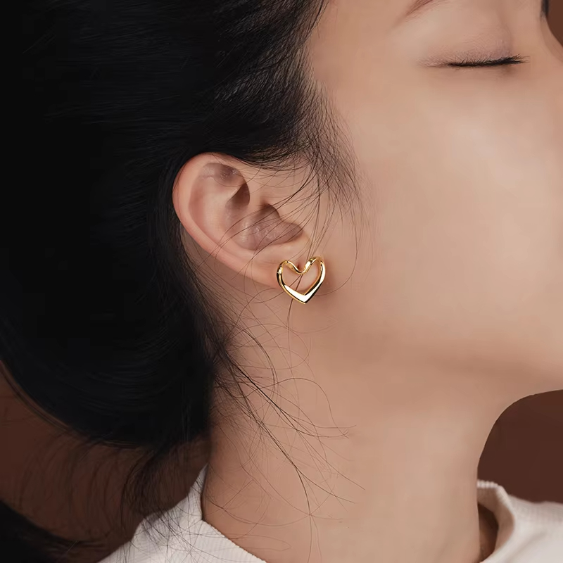 Stainless Earrings Stylish Jewelry Gift Stainless Steel 18K PVD Plated Hollow Love Heart Shaped Stud Earrings Women