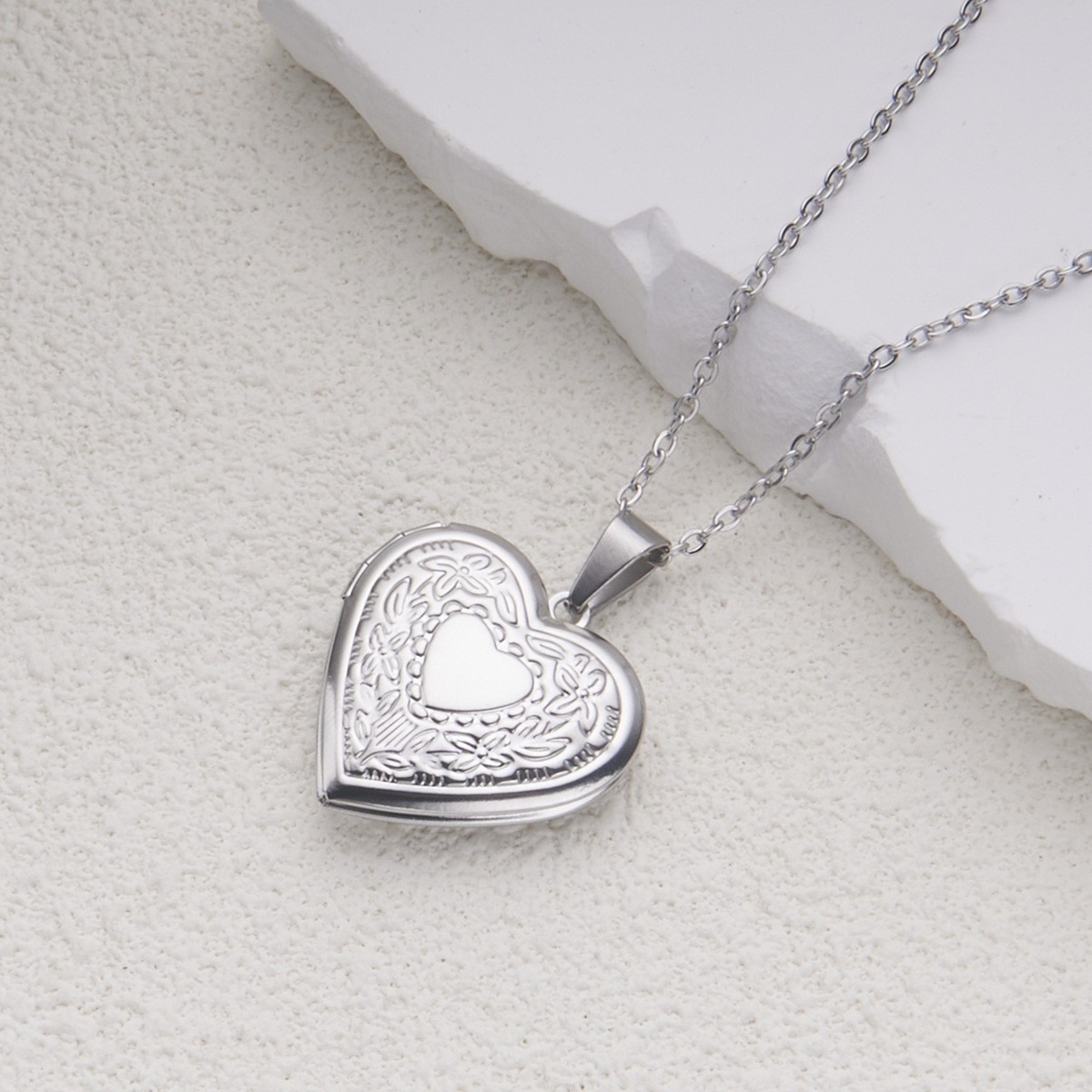 Stainless Steel Openable Heart Photo Locket Necklace for Women in Gold or Silver