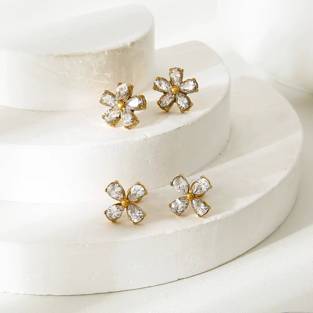 Threaded Stainless Steel Piercing Jewelry Earrings Female Flower Stainless Steel Earrings Wholesale Elegant and High-end Gift
