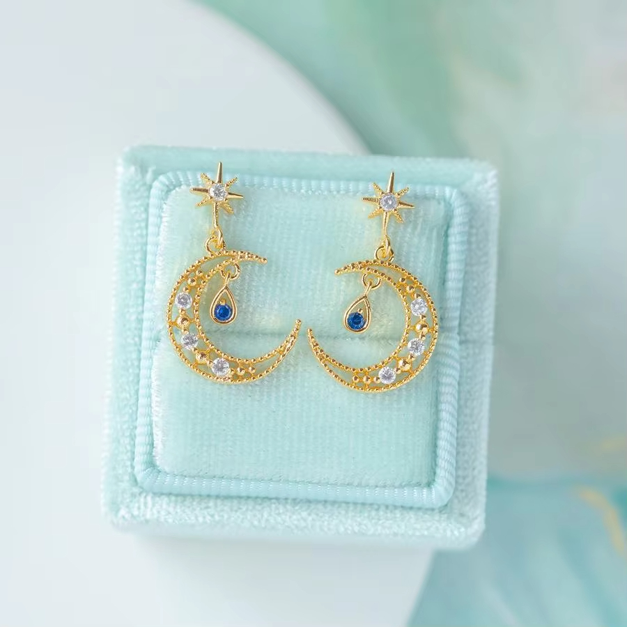 Trendy Hot Selling Latest Fashion Stud Earring Gold Plated Creative Dangle Moon Elegant Zircon Earring
