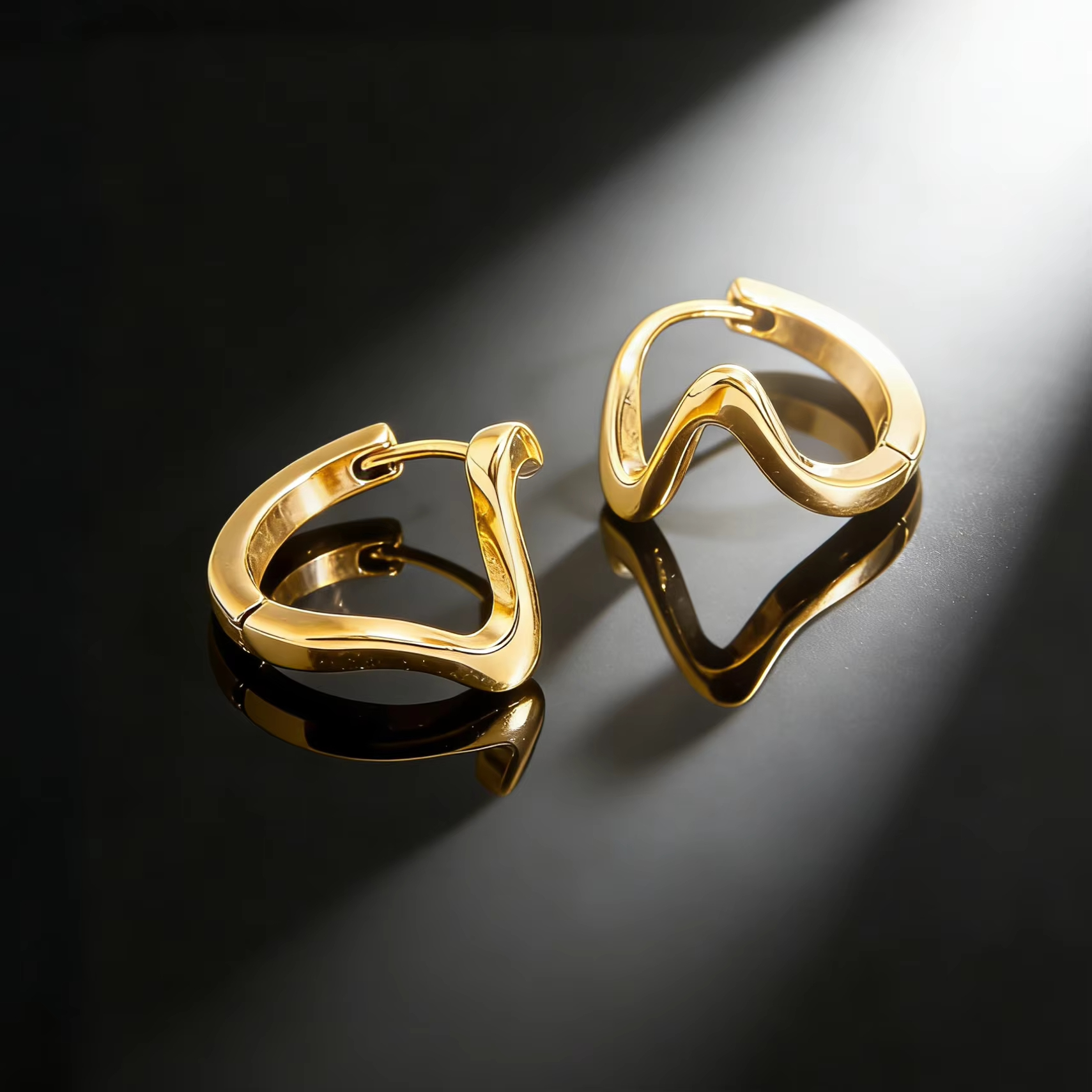 Trendy Stainless Steel Irregular Earrings Women Fashion Ear Minimalist Classic Gold Plated Wave Hoop Earring Jewelry