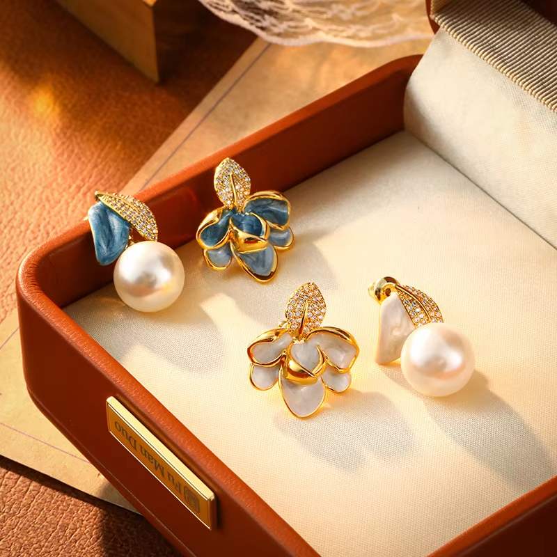 Vintage 14K Gold Plated Temperament Korean Stud Earrings Asymmetrical Imitation Pearl Blue Enamel Flower Fashion Party Earrings