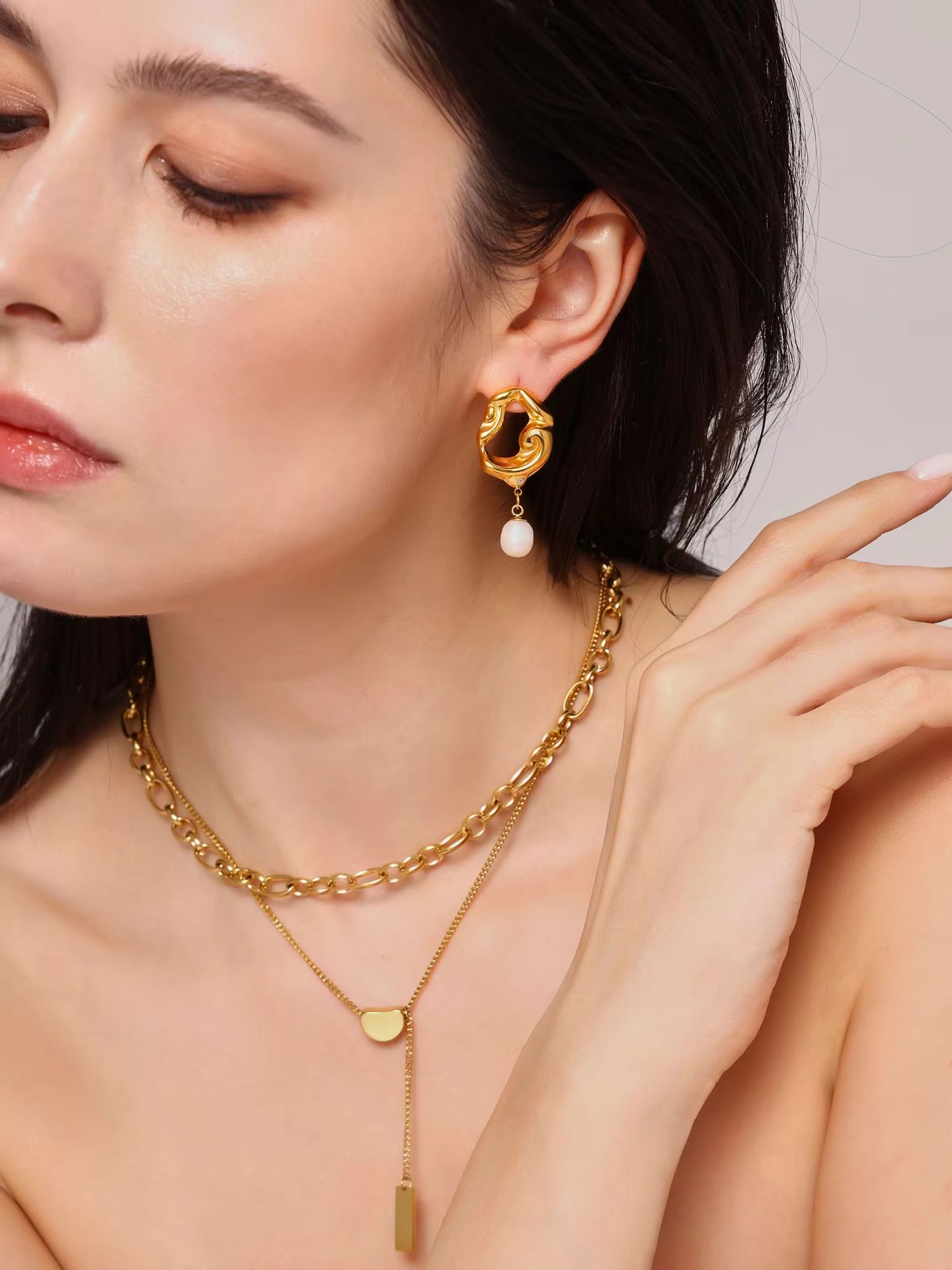 Vintage Baroque Imitation Pearl Pendant Earrings Stainless Steel 18K Gold Plated French Retro Light Luxury Niche Design Women's