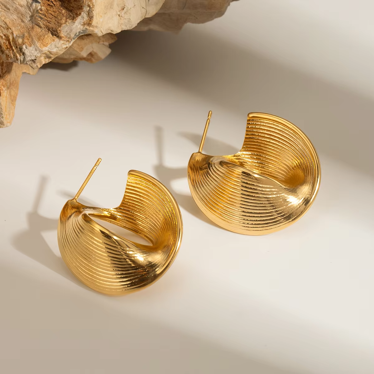 Vintage Irregularity Twist Rib Design Earring 18k Gold Plated Stainless Steel Waterproof Earring for Women