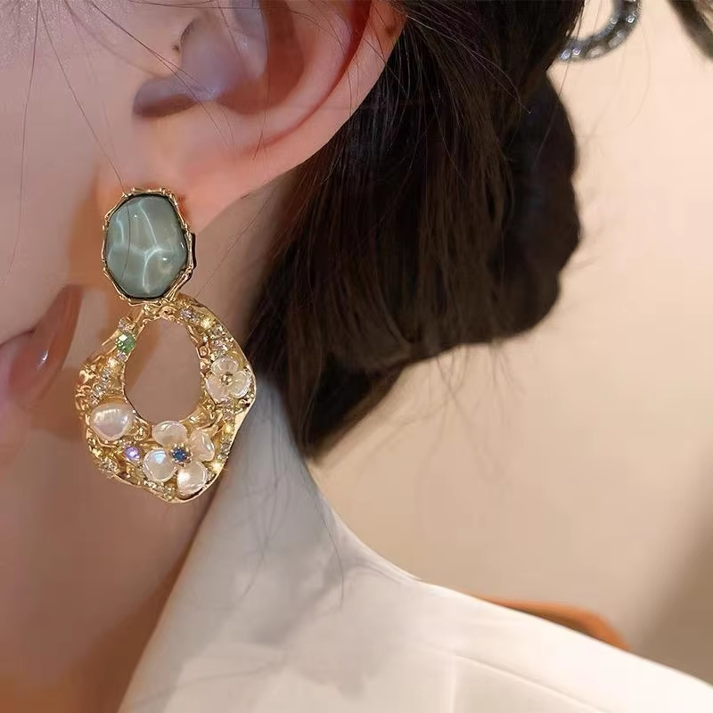 Vintage Style Stainless Steel Jewelry Drop Earrings Square Zircon Flower Pearl Hollow Earrings