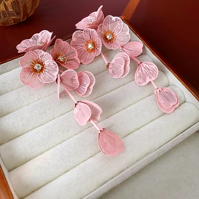 Vintage Trendy Steel Needle Zircon Flower Petal Tassel Alloy Earring for Girls