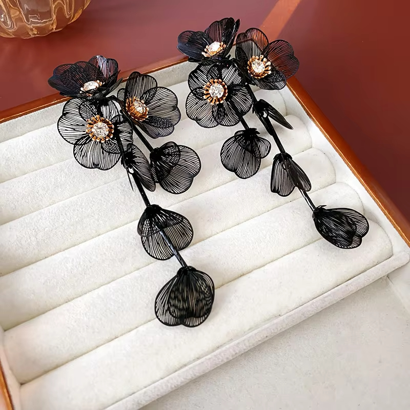 Vintage Trendy Steel Needle Zircon Flower Petal Tassel Alloy Earring for Girls