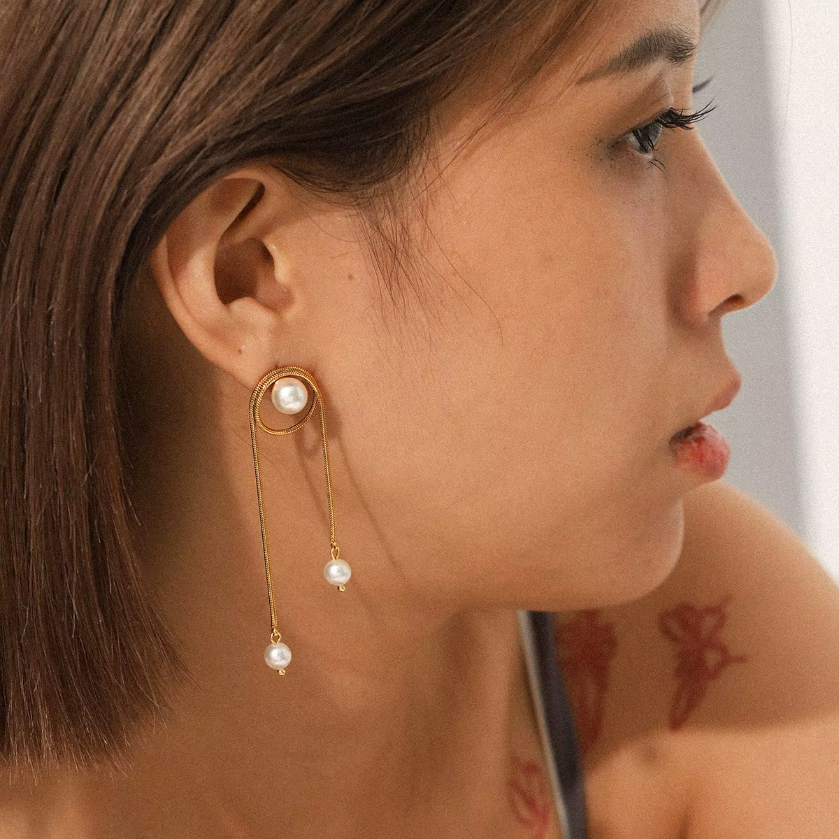 Waterproof Fashion 18K Hypoallergenic Stainless Steel Women's Earrings Imitation Shell Pearl Round Snake Chain Tassel Earrings