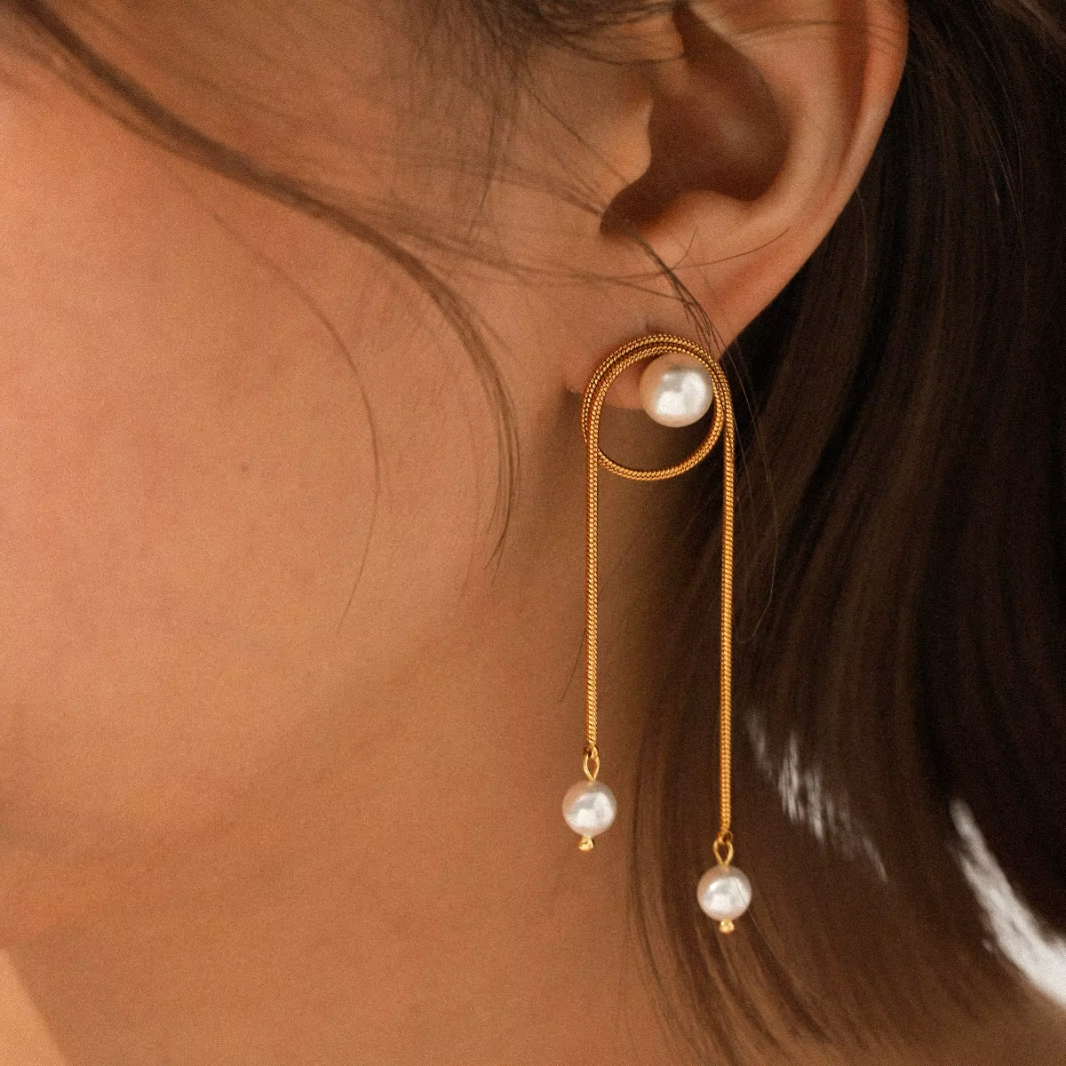 Waterproof Fashion 18K Hypoallergenic Stainless Steel Women's Earrings Imitation Shell Pearl Round Snake Chain Tassel Earrings