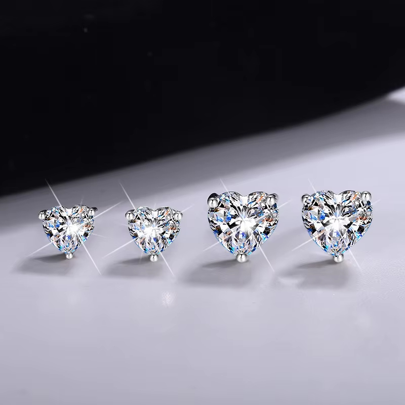 Wholesale 925 Sterling Silver Trendy Heart Moissanite Earrings 0.5ct 1ct Studs Fine Fashion Jewelry for Weddings Gifts Luxury