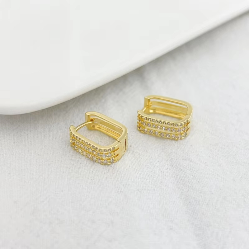 Wholesale Customization of High-quality Gold Plated Earrings Classic Retro Diamond studded Designer Earrings