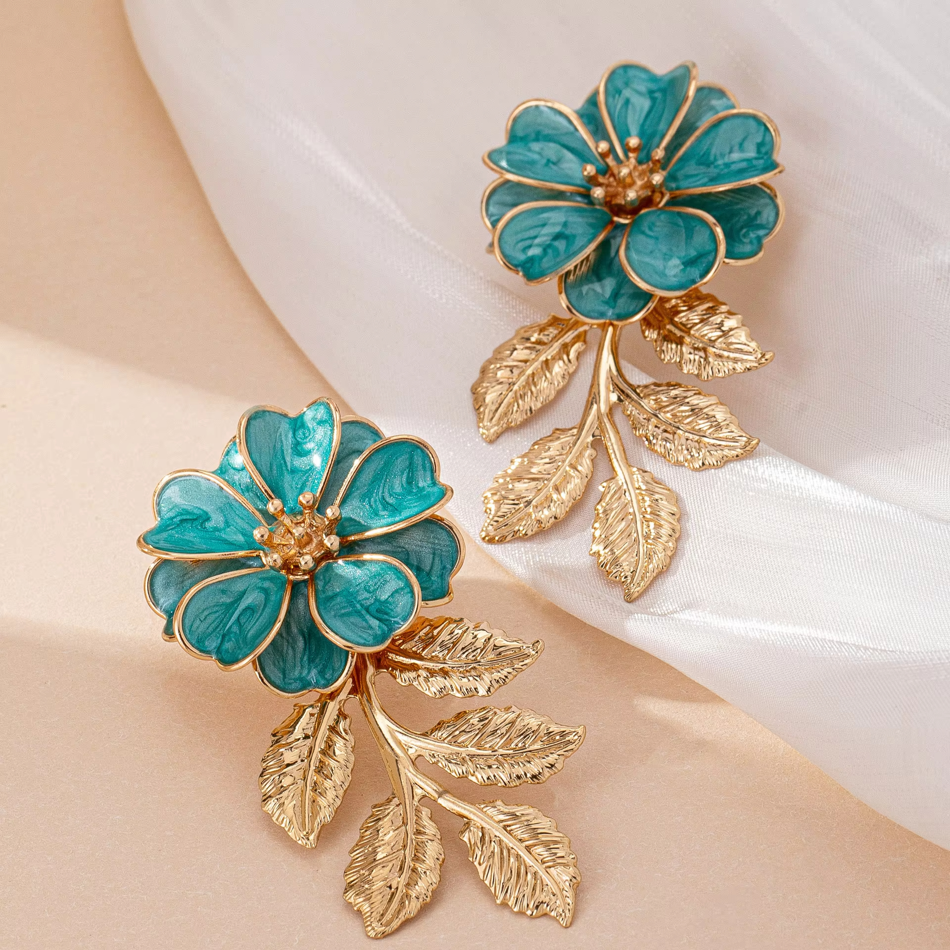 Wholesale Earrings Fashion Design Leaves Flowers Earrings French Earrings