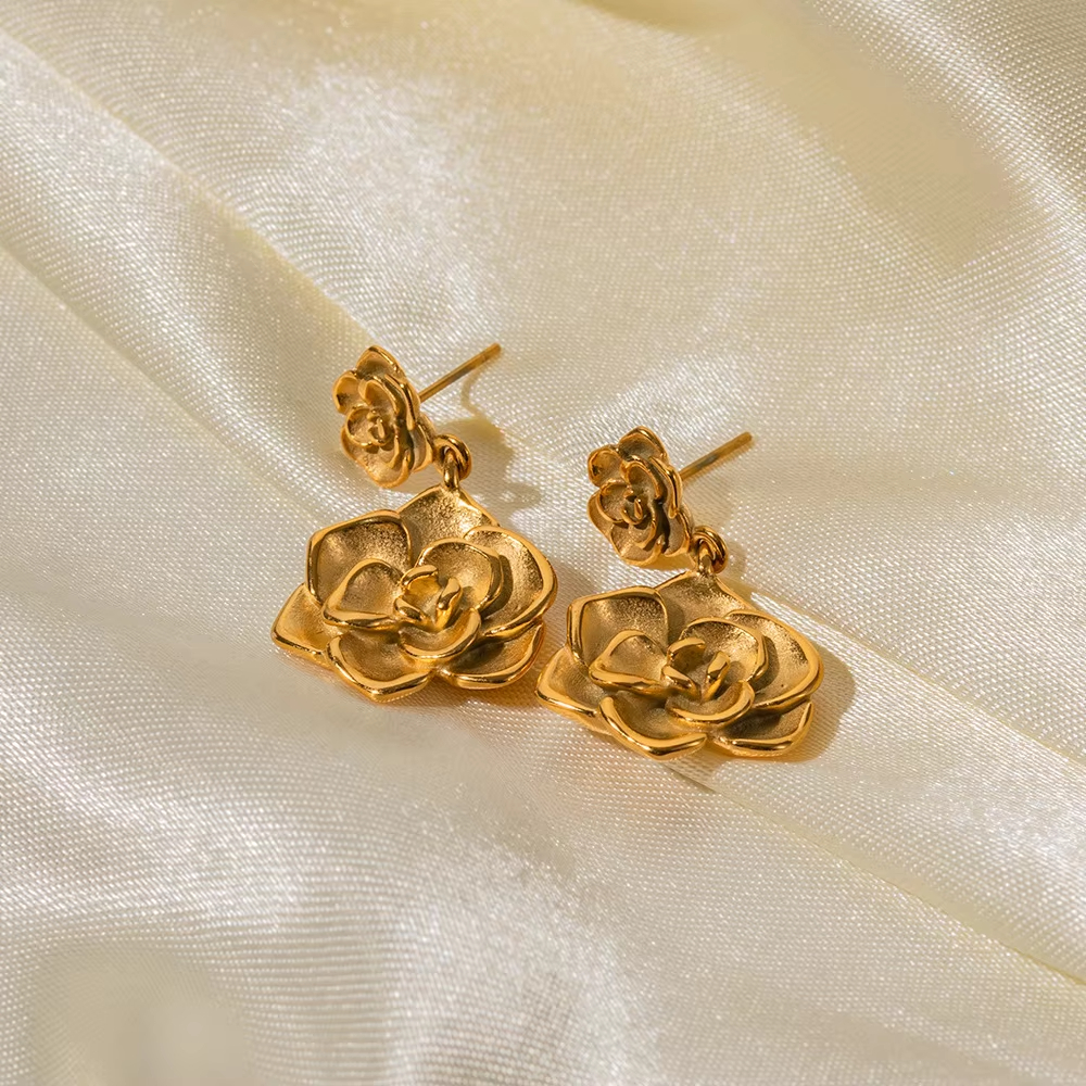 Wholesales No Fading Water Proof Rose Flower Petal Drop Earrings Stainless Steel Luxury Elegant Jewelry for Women