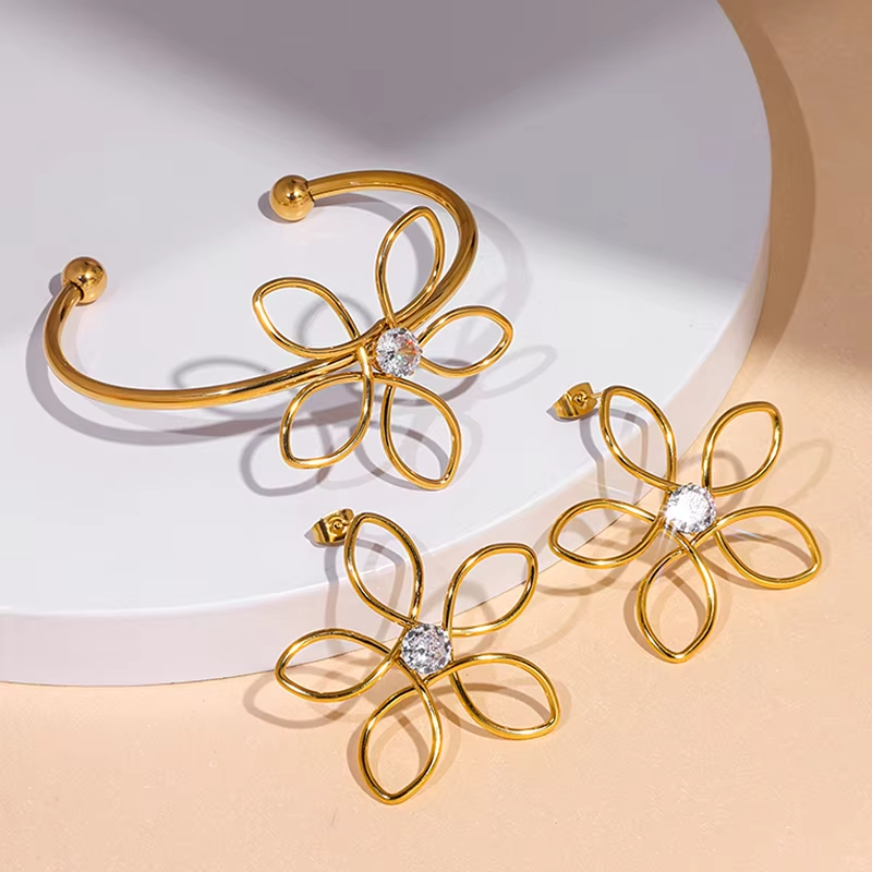 Women's Fashion Stainless Steel Jewelry Set - Cut-Out Bracelet Plastic Pearl Zirconia Pearl Earrings for Wedding Party Engagement