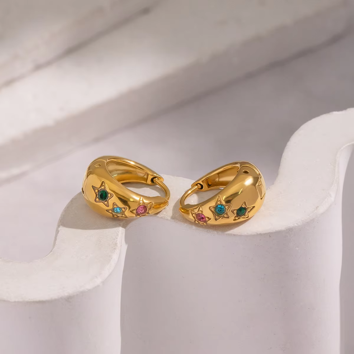 Women's Vintage 18K Gold Plated Customized Zircon Chunky Earrings Waterproof Big Ear Studs Non-Allergic Stainless U Earrings