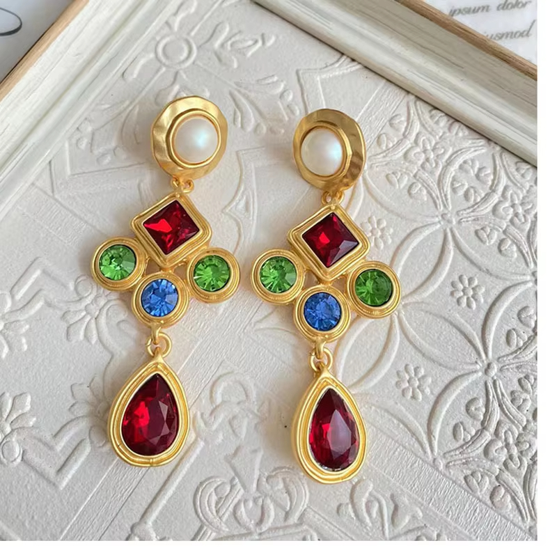 Women rhinestone inlaid droplet earrings, European and American luxury fashionable earrings for women