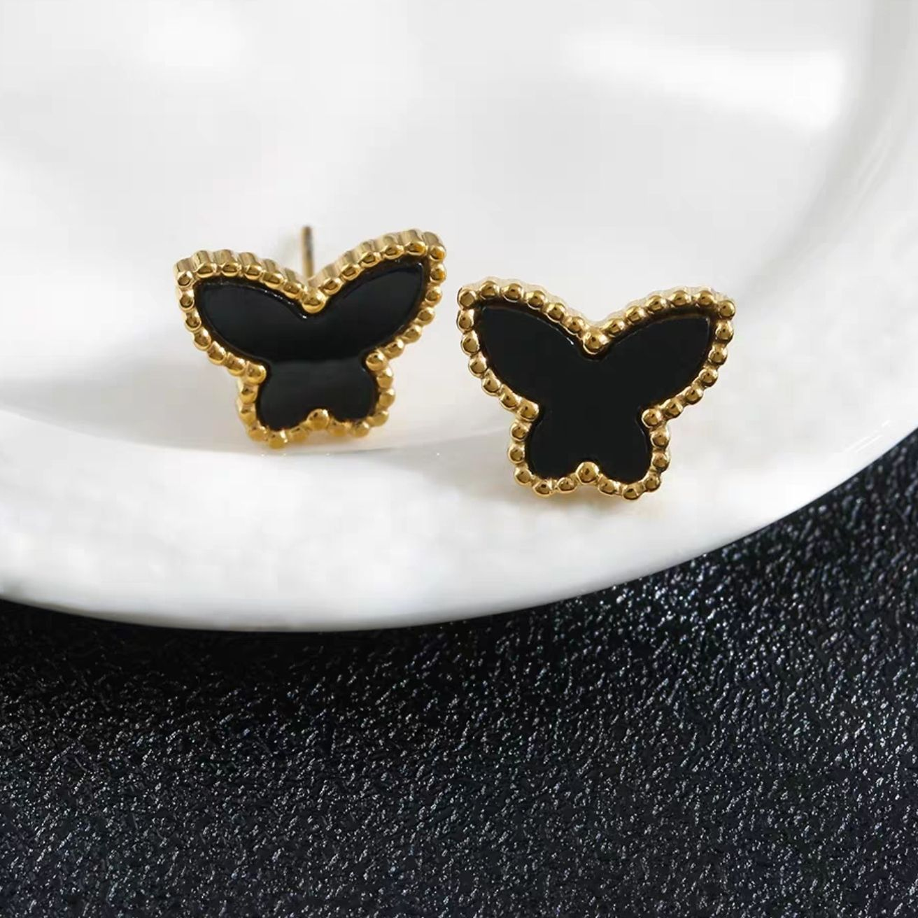 Yellow Gold Diamond Earrings – Teardrop Sparkling Studs with Oval Center Stone