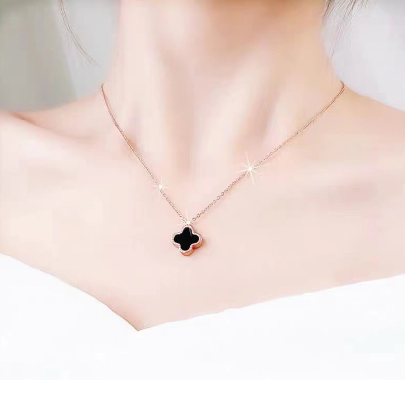 Elegant Black Clover Pendant Necklace by Chinese Jewelry Manufacturer