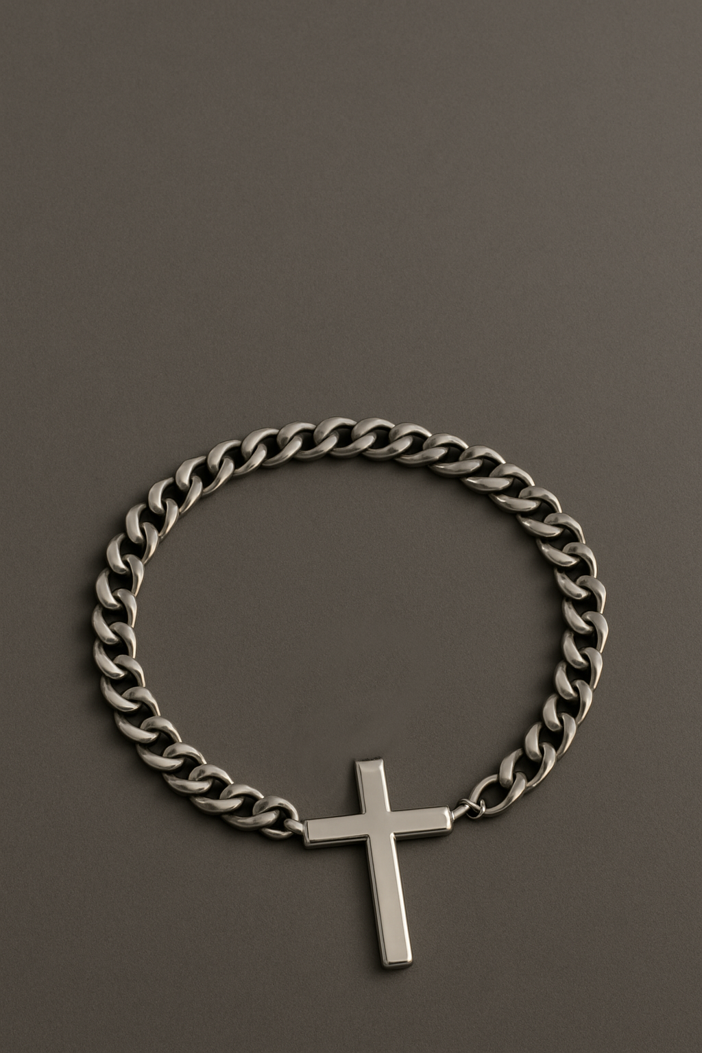 Men's Chain Choker Necklace with Bold Cross Pendant – Stainless Steel
