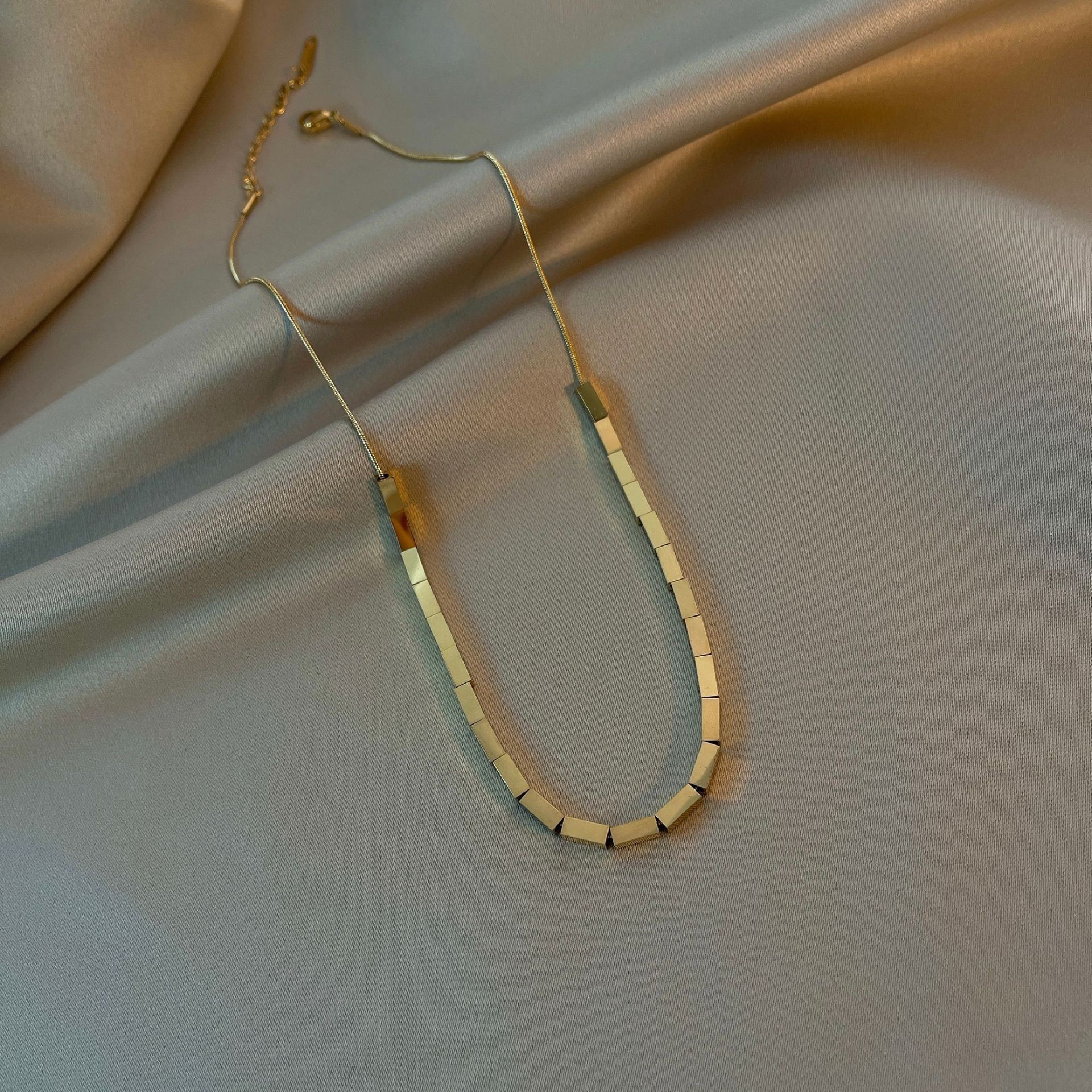 Minimalist Cube Bead Necklace – Gold Titanium Steel Geometric Jewelry