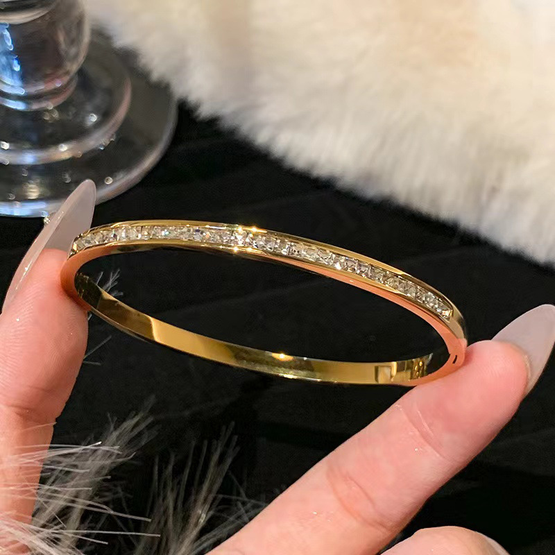 Elegant Crystal Bangle Bracelet – Gold, Silver & Rose Gold | China Jewelry Manufacturer