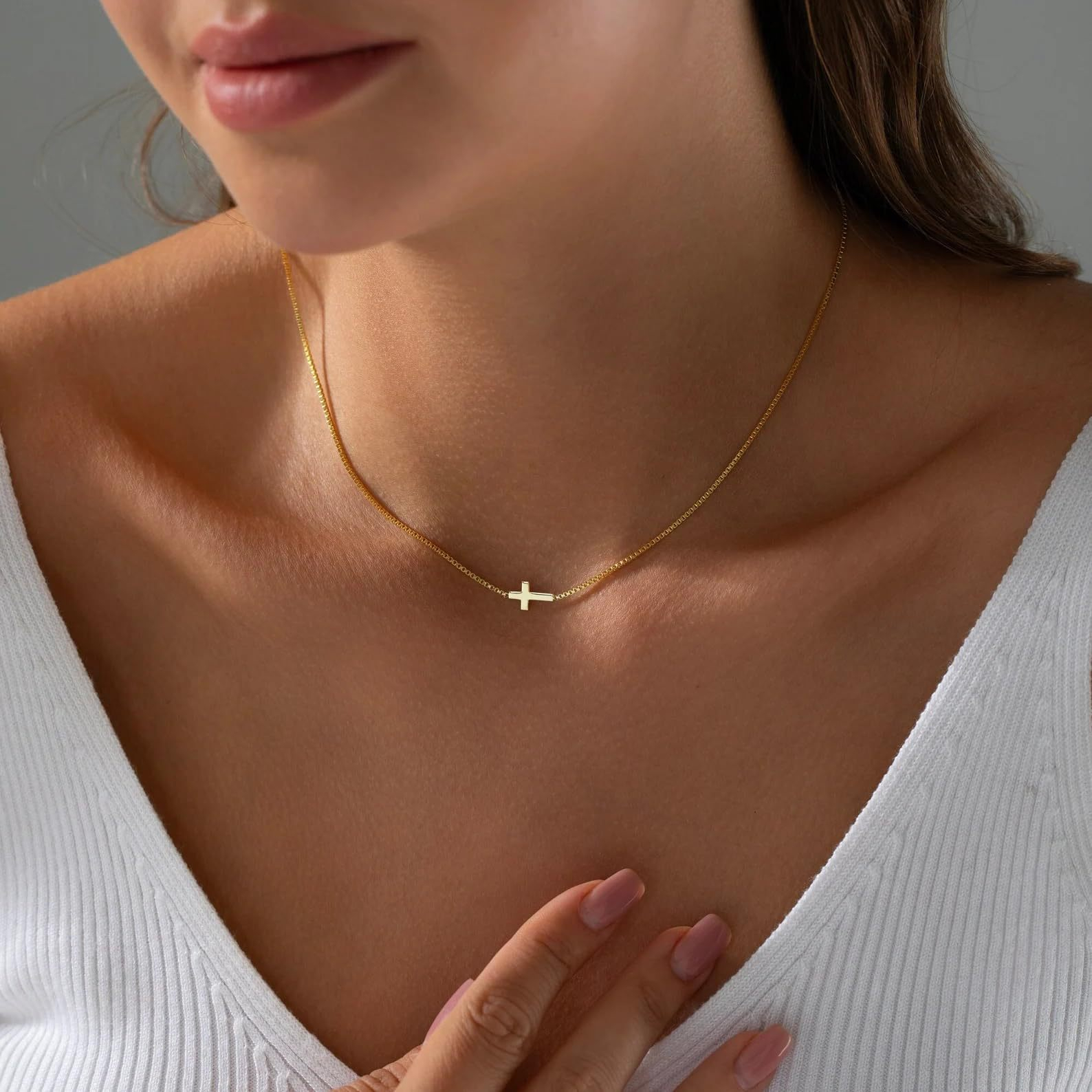 Little Cross Necklace – Minimal Dainty Gold Miniature Cross Pendant for Women