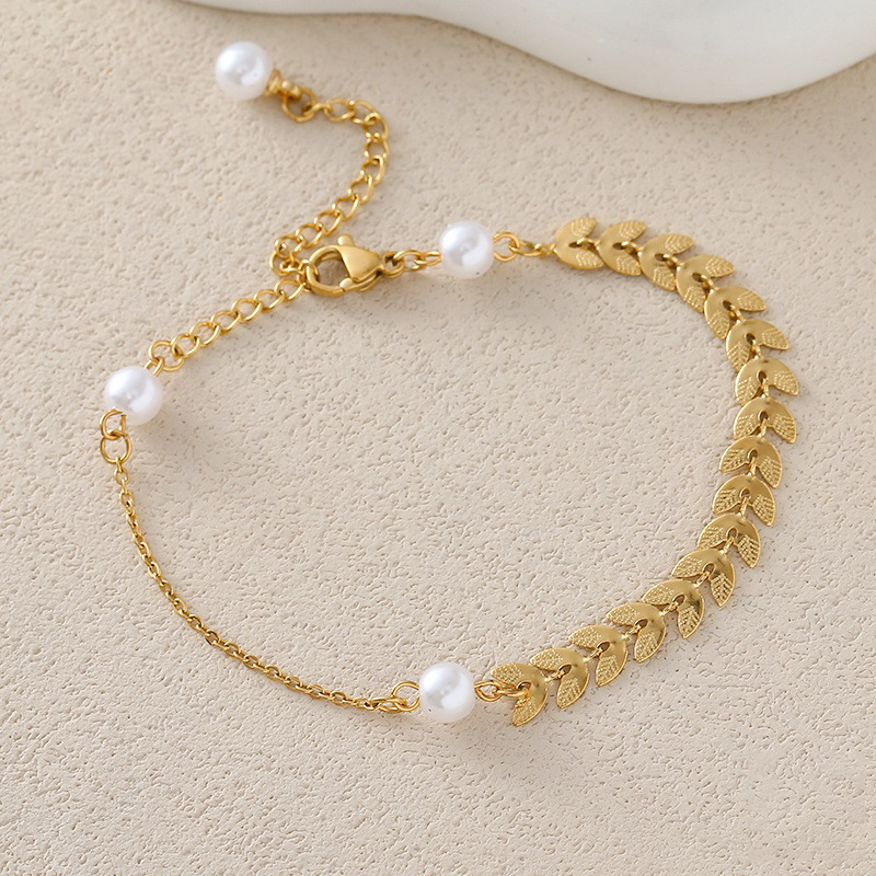 Gold Chunky Chain Bracelet with Black Round Pendant – Unisex Modern Statement Jewelry