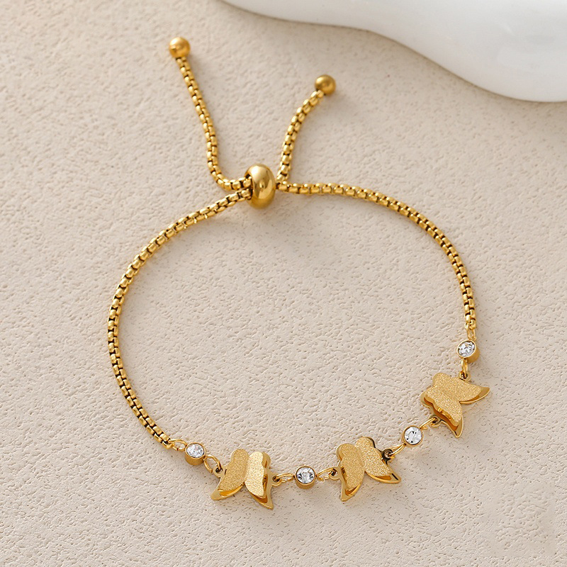 Gold Chunky Chain Bracelet with Black Round Pendant – Unisex Modern Statement Jewelry