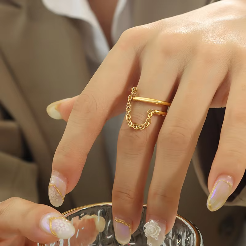 Elegant Retro Double-Layer Chain Ring – 18K Gold Plated Stainless Steel