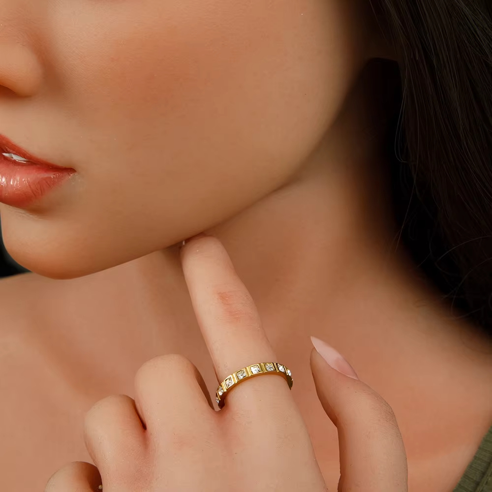 Vintage 18K Gold Plated Stainless Steel Zircon Band Ring – Waterproof Hypoallergenic Jewelry for Women