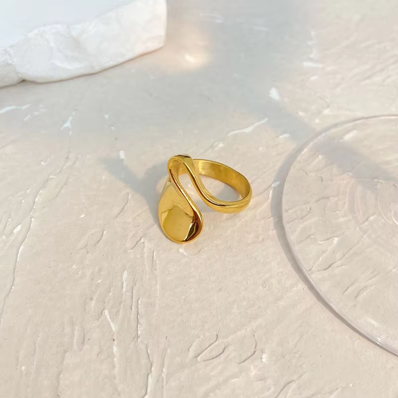 Punk Style Personalized 18K Gold Plated Stainless Steel Irregular Wave Ring – Fashion Jewelry for Women