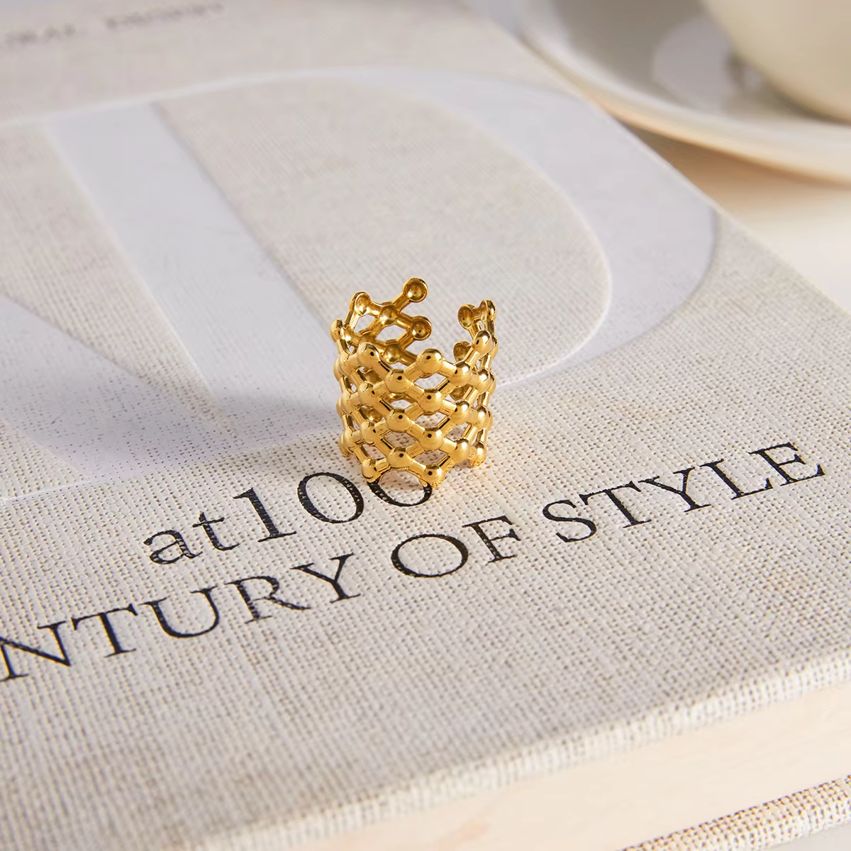 High-Quality Hollow Geometric Open Ring – 18K Gold Plated Stainless Steel Statement Jewelry for Women