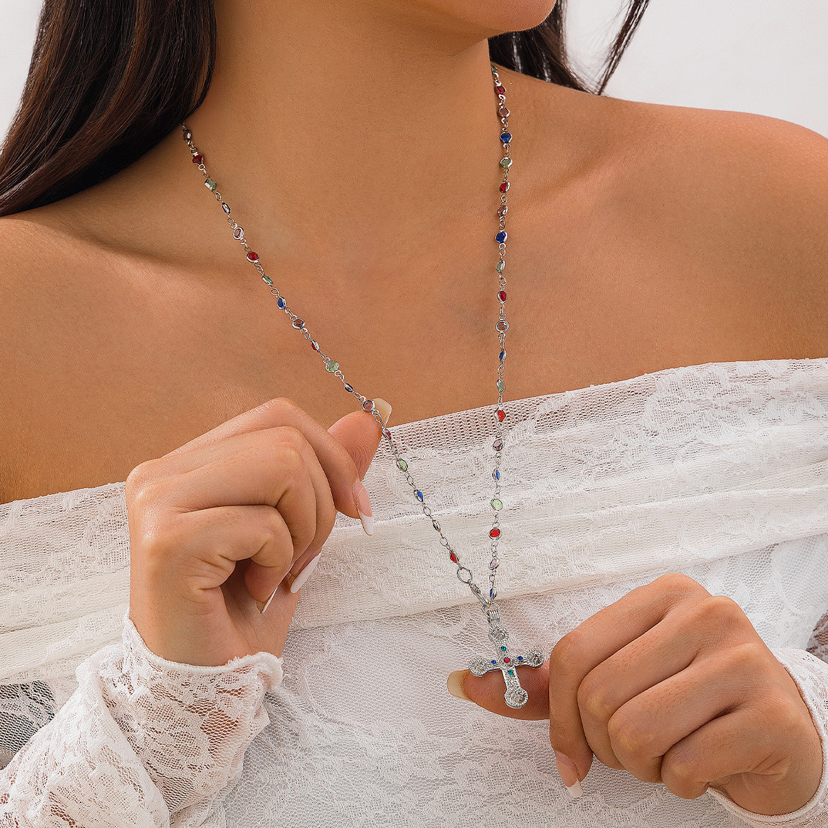 Minimalist Vintage Silver Cross Pendant Necklace for Men and Women Religious Faith Jewelry